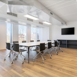 Executive suite in Milan