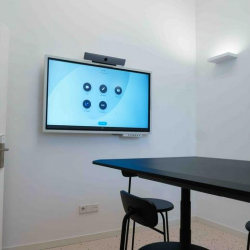 Via San Nicolò 42 serviced offices