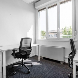 Executive office centres to hire in Milan