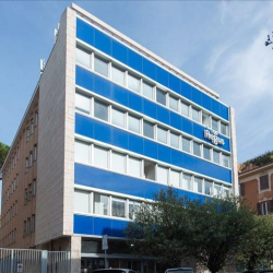 Offices at Via Vincenzo Bellini 22