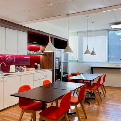 Executive suites in central Milan