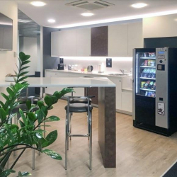 Executive office centres in central Milan