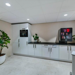 Offices at Weena 335