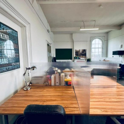 Serviced office - London