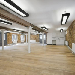 Serviced office centre to let in London