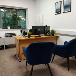 Serviced office to lease in Swindon