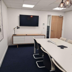 Serviced office to lease in Hitchin