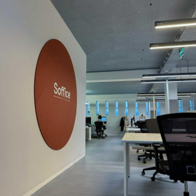 Executive offices in central Porto. Click for details.