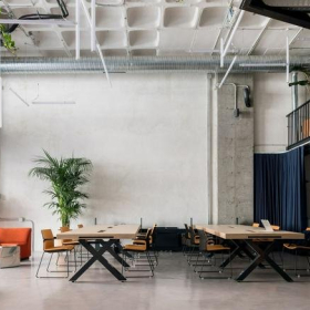 50-52, Calle de Tomás Bretón. Click for details.