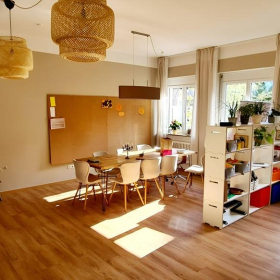 Executive offices in central Munich. Click for details.