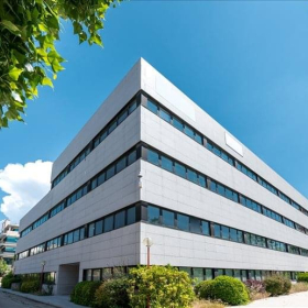 Executive office in Madrid. Click for details.