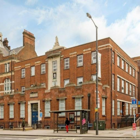 Serviced office centre to let in London. Click for details.