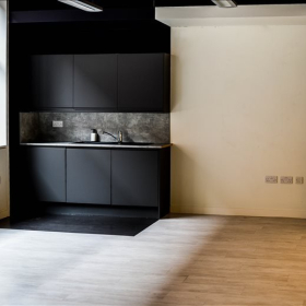 Exterior view of 3 Parsonage, Parsonage Chambers. Click for details.