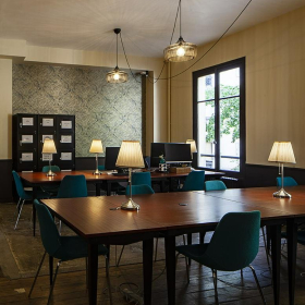 Exterior view of 16, Rue de Bucarest. Click for details.