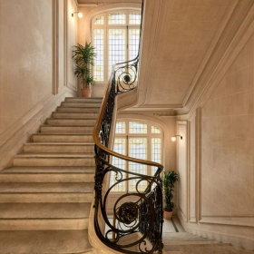 Offices at 23 rue de l'Amiral d'Estaing. Click for details.