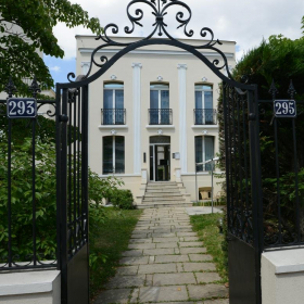 293-295 boulevard Saint Denis serviced office centres. Click for details.