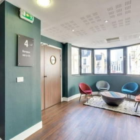 Office suites to hire in Paris. Click for details.