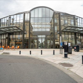 Centre Les Grands Hommes, Place des Grands Hommes serviced offices. Click for details.