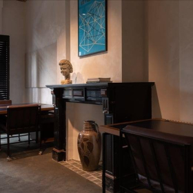 Executive office to lease in Ghent. Click for details.