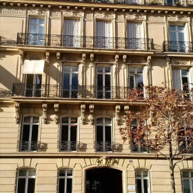 8 Avenue Hoche. Click for details.