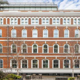 Interior of 10, Saint Bride Street. Click for details.