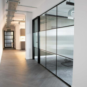 Office suites to let in London. Click for details.