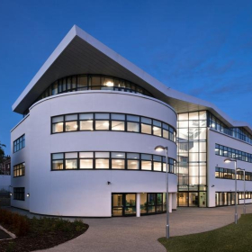 Executive suite to rent in Scarborough. Click for details.