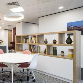 Offices at 13a Zwyciesta Street. Click for details.