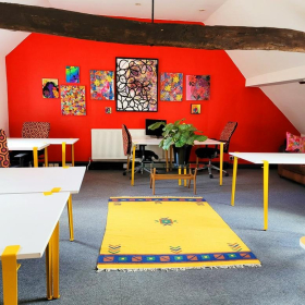 Newbury serviced office centre. Click for details.