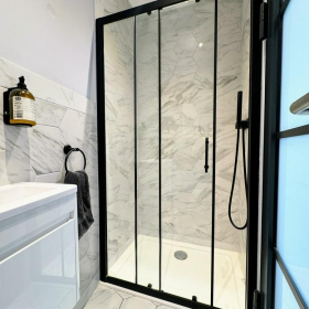 Executive office in London. Click for details.