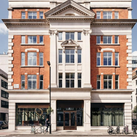 Office suite to hire in London. Click for details.