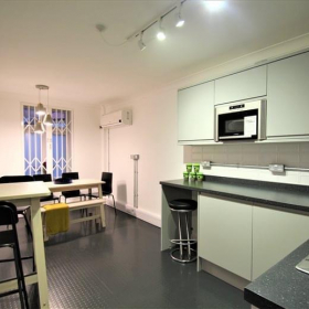 Office accomodations in central Bristol. Click for details.