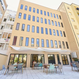 Office suites in central Barcelona. Click for details.