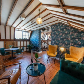 Image of London office suite. Click for details.