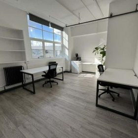 40, Bowling Green Lane office spaces. Click for details.