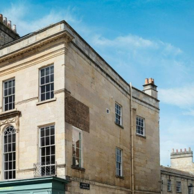 Exterior view of 5 Argyle Street. Click for details.