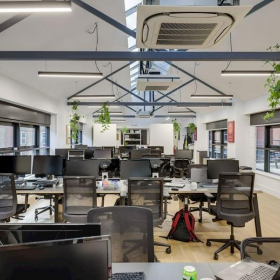 Executive suite - London. Click for details.