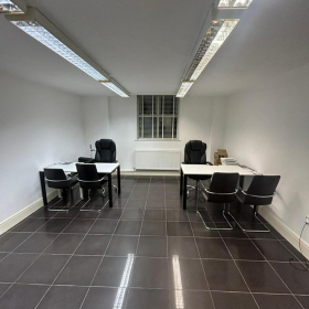 Executive office to let in Enfield. Click for details.