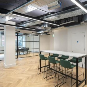 Office accomodation to hire in London. Click for details.