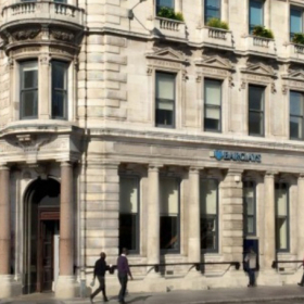 89, Charterhouse Street, Barbican. Click for details.