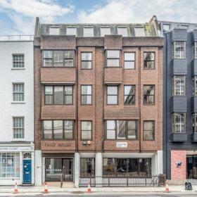 Interior of 99, Grays Inn Road. Click for details.