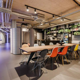 Bahnhofstraße 2 executive suites. Click for details.