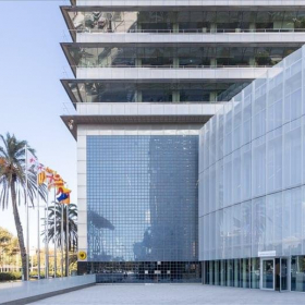 Image of Barcelona executive office. Click for details.