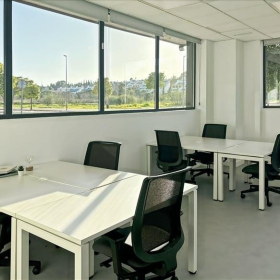 Office accomodations in central Seville. Click for details.