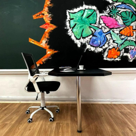 Offices at Calle Caracas 15, Local. Click for details.