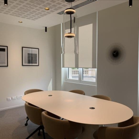 Serviced office - Milan. Click for details.