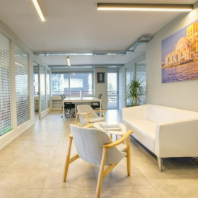 Serviced office to hire in Maroussi. Click for details.