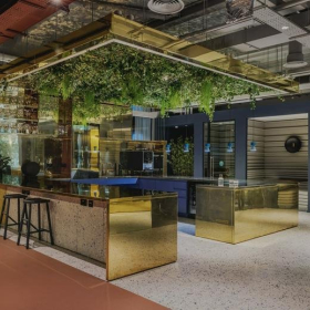 Exterior view of 5-7 Upper Queen Street, Eagle Star House. Click for details.