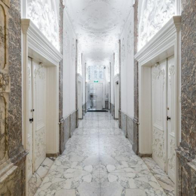 Office accomodations in central Amsterdam. Click for details.