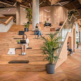 Exterior image of Invalidenstraße 65. Click for details.